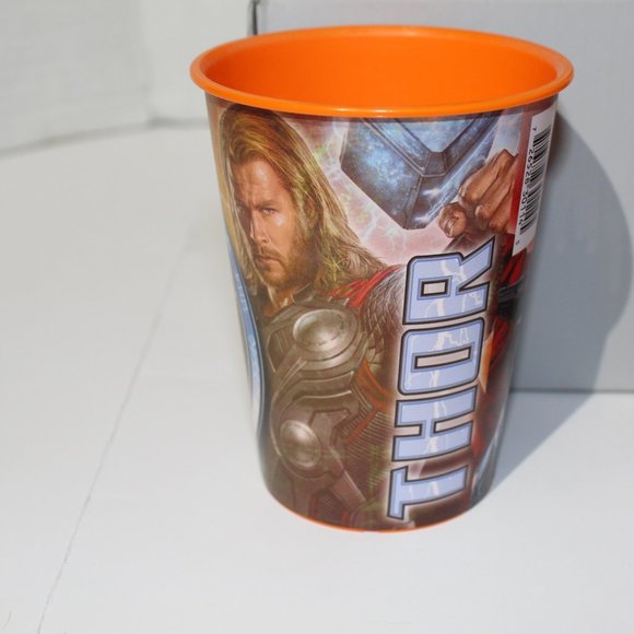 Marvel Plastic Drink Ware Set of Six - Picture 4 of 9